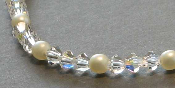 Crystal & Pearl Bracelet - detail